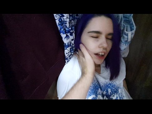 ❤️ Ketemu adhine ing lemari lan mbantu dheweke cum Sluts ing jv.fuckmymac.ru ❤
